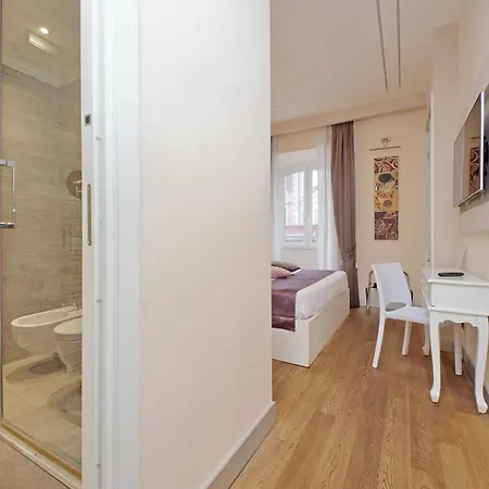 Malandra 3* Rome