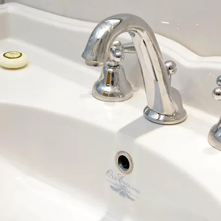 Bed & Breakfast Malandra 4*