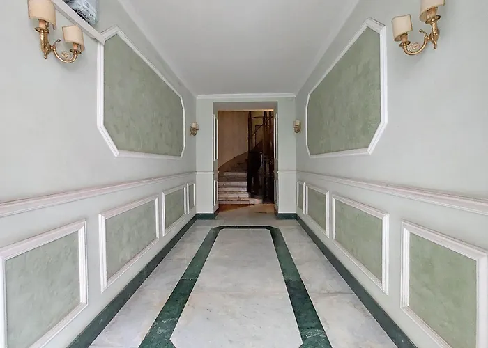 Oda ve Kahvaltı Malandra 4*