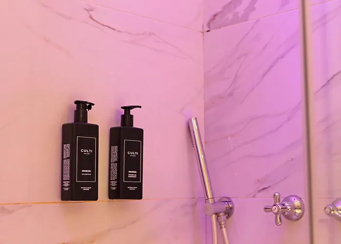 Malandra Oda ve Kahvaltı Roma