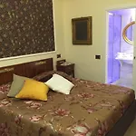 阿拉洛坎达马兰德拉住宿加早餐旅馆 住宿加早餐酒店